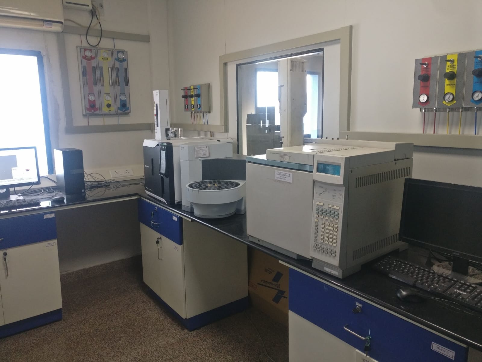 Quality control laboratory with HPLC and GC analytical instruments